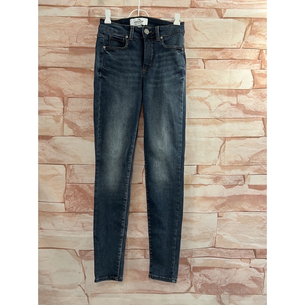 Jordache  Jeans Size 2  Mid‎ Rise Medium Wash Blue Denim
